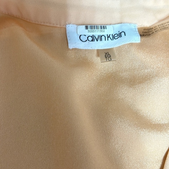 Calvin Klein Peach Button up Blouse with Ruffle Detail Sz XL - Picture 8 of 12